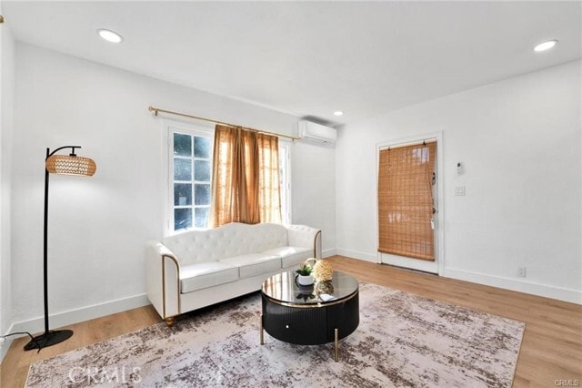 Building Photo - 1002 Hope St