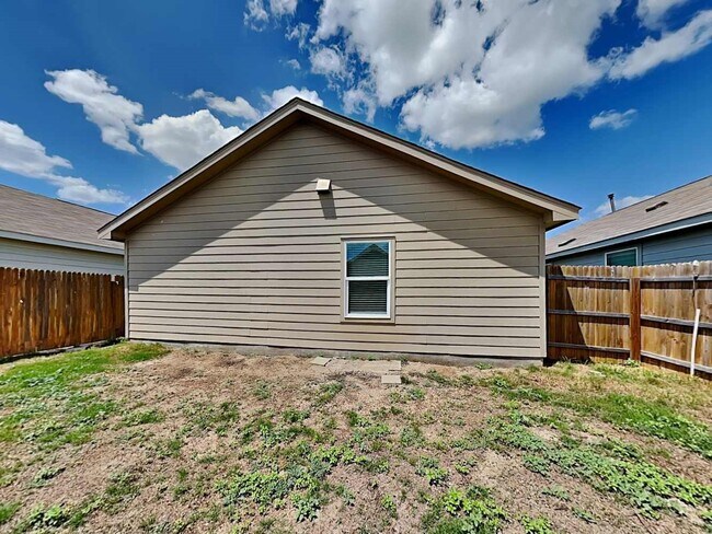 Building Photo - 10618 Varmus Dr