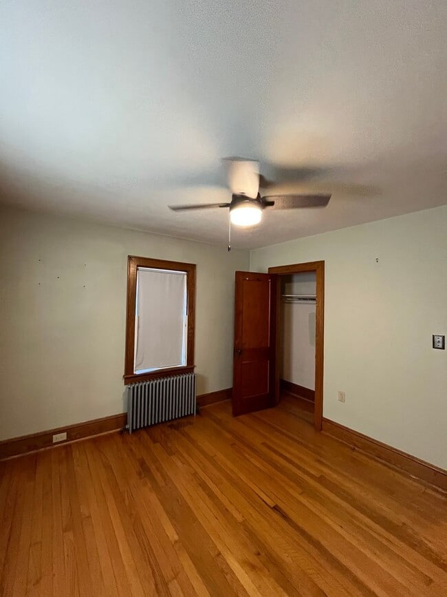 Building Photo - 3BR Home with Large Yard & Extra Storage