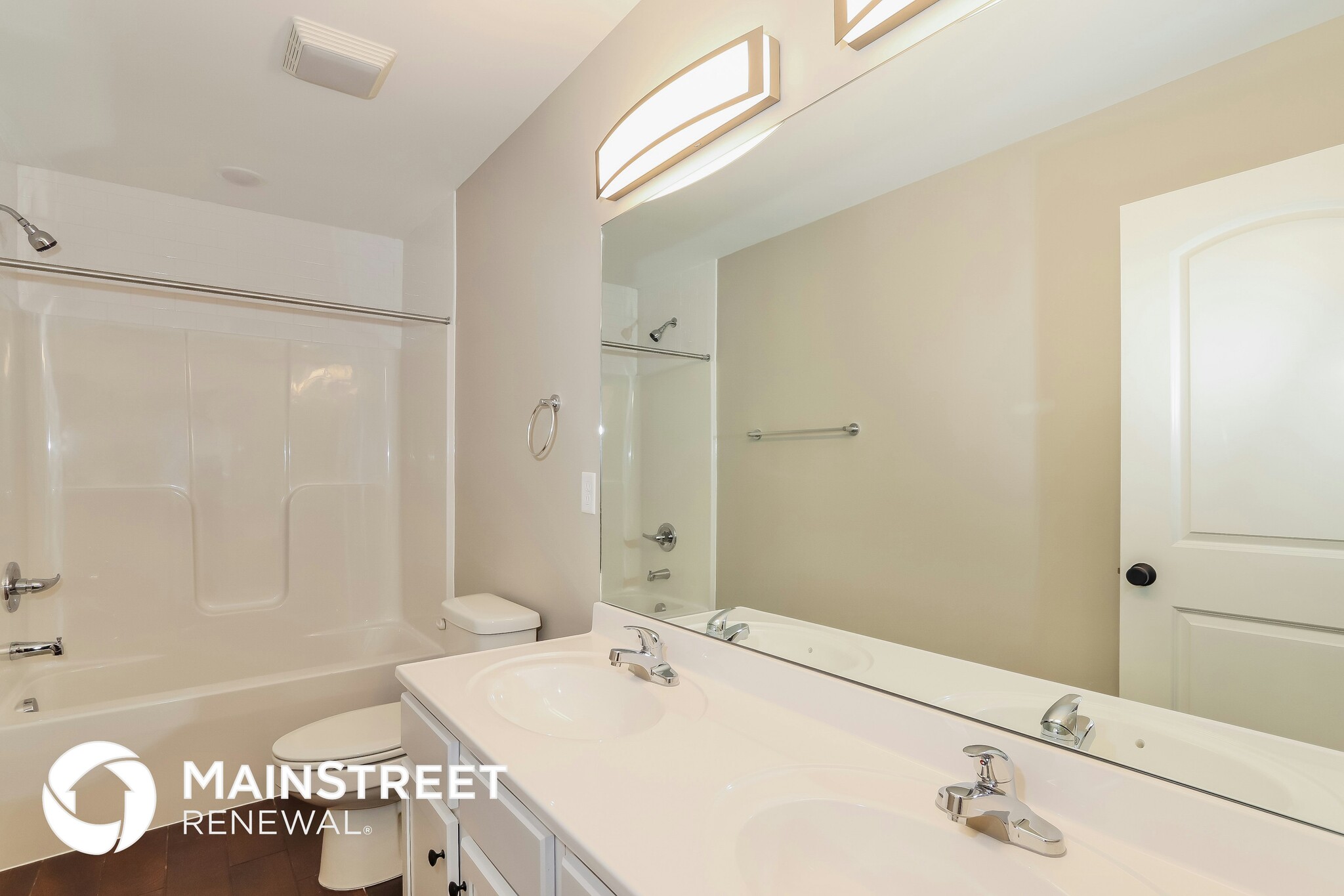 Building Photo - 2071 Paddle Wheel Dr