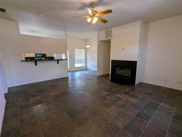 Building Photo - 1078 Springhill Dr