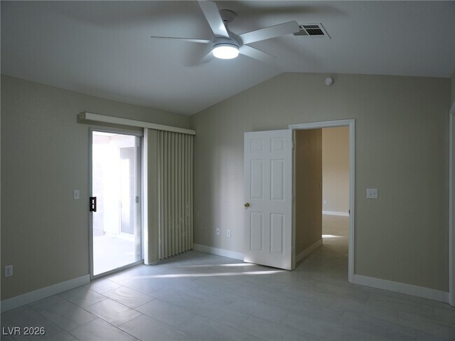 Building Photo - 8221 James Grayson Dr