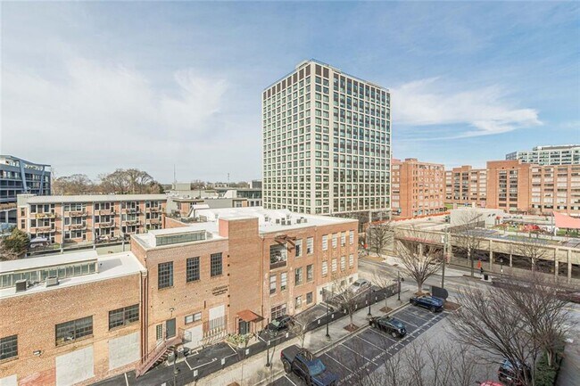 Building Photo - 620 Glen Iris Dr NE