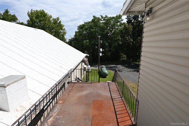 Building Photo - 1298 US-9W