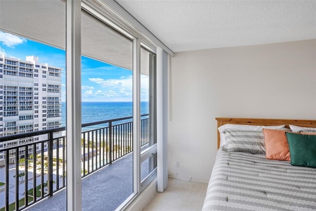 Building Photo - 4280 Galt Ocean Dr