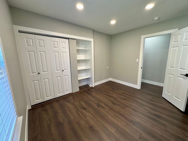 Building Photo - Come Experience the Charm of Cle Elum