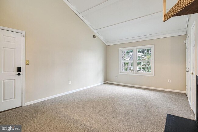 Building Photo - 13027 Shadyside Ln