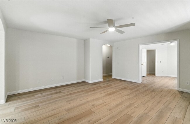 Building Photo - 10950 Crispinio St