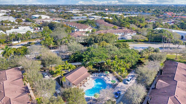 Building Photo - 406 NW 25th Ave