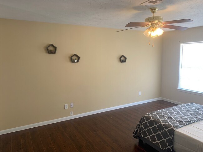 Building Photo - 2311 Chelsea Knoll Ln