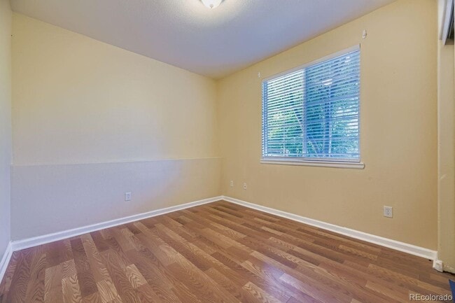 Building Photo - Bright and open three bedroom two full bat...