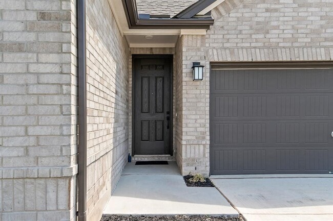 Building Photo - 1705 Tin Can Trl