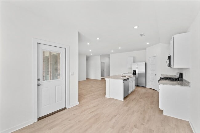 Building Photo - 3060 Laredo Ln