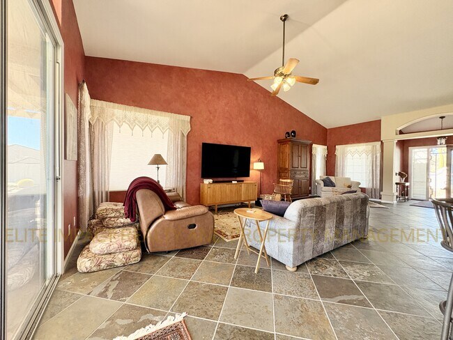 Building Photo - 65091 E Diamond Ridge Ct