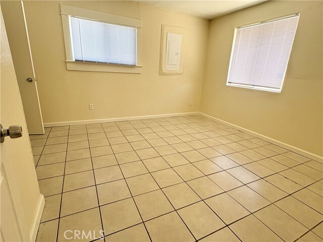 Building Photo - 1360 Poplar St