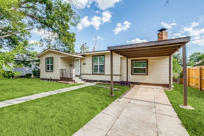 Building Photo - 322 Byrnes Dr