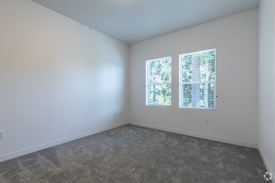 1BR, 1BA - 956 SF - 134th Street Lofts