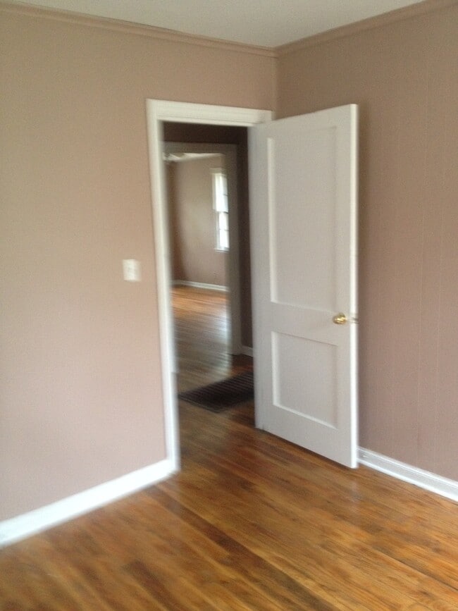 Building Photo - **AVAILABLE NOW**Near Ft. Benning/Columbus, GA 3 Bedroom / 1 Bathroom Home for Rent***