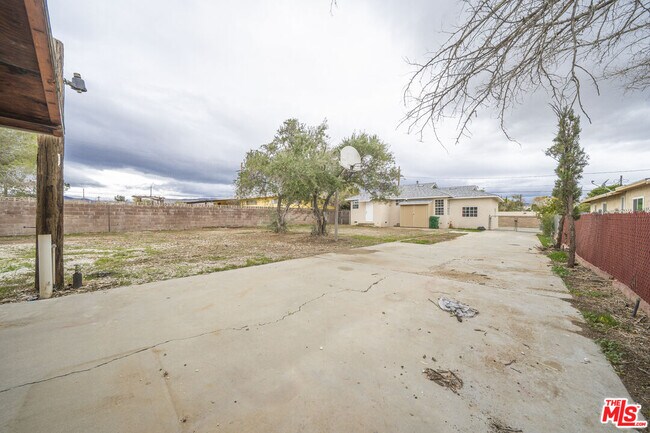 Building Photo - 38020 12th St E