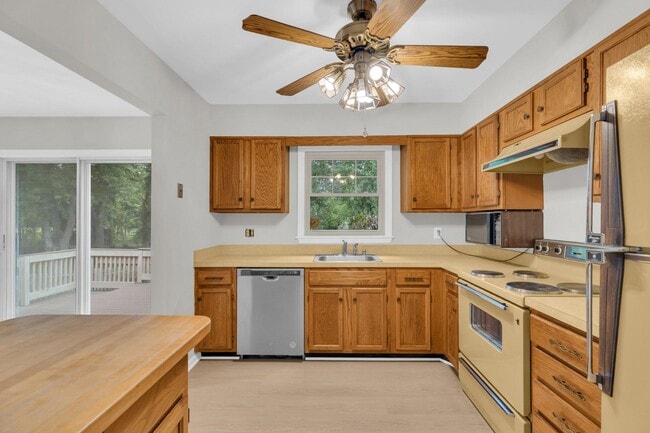Building Photo - 5626 Fort Corloran Dr