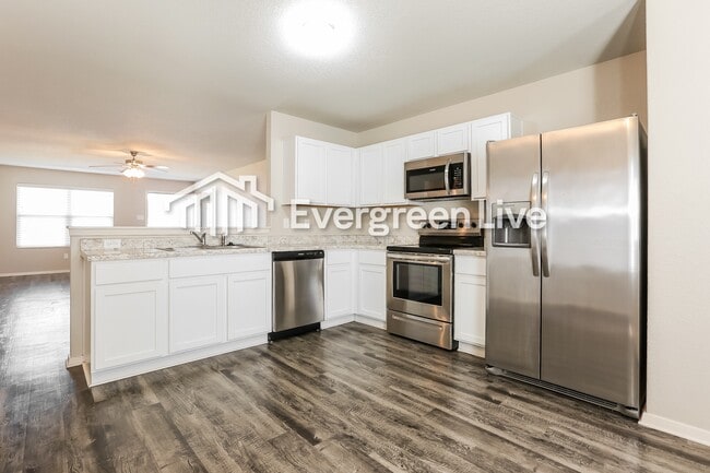 Building Photo - 101 Westwood Dr