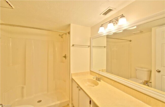 Building Photo - 2385 Naples Trace Cir