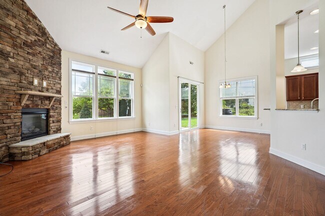 Building Photo - 2403 Teermark Ln