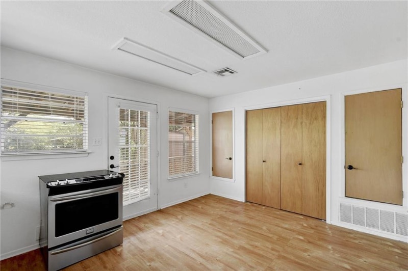Building Photo - 3774 N Bagdad Rd