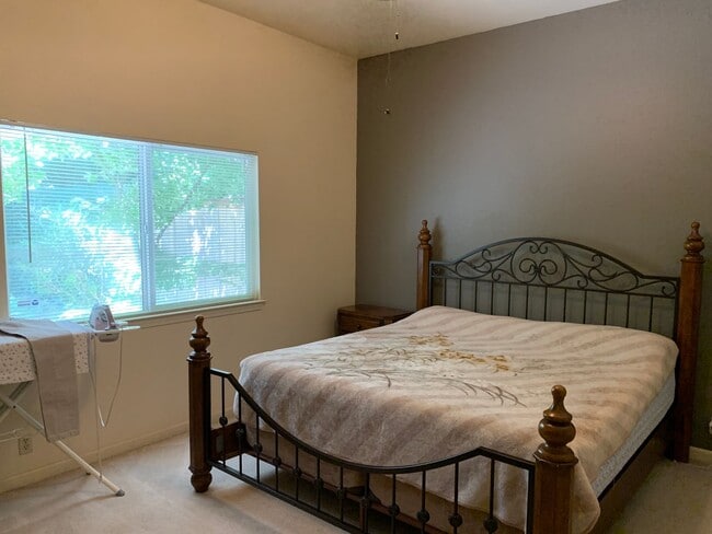 Building Photo - 435 Mission Santa Fe Cir