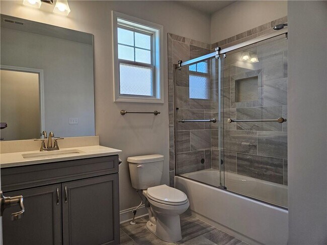 Building Photo - 3748 Heirloom Loop Ct NE