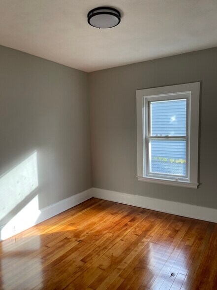 Bedroom 2 - 96 Edinboro Rd