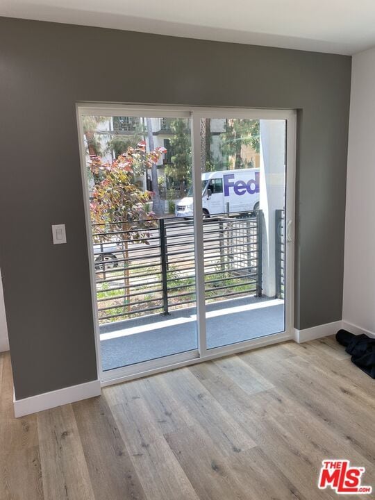 Building Photo - 1552 Winona Blvd