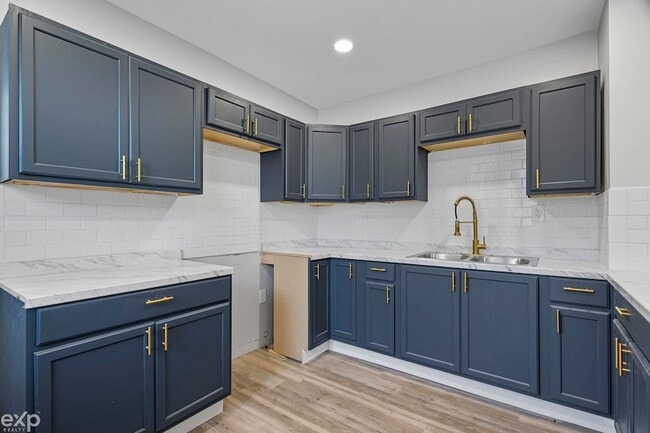 Building Photo - 13320 Jane Ave