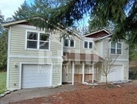 Building Photo - Freshly Painted Duplex in the Heart of Silverdale