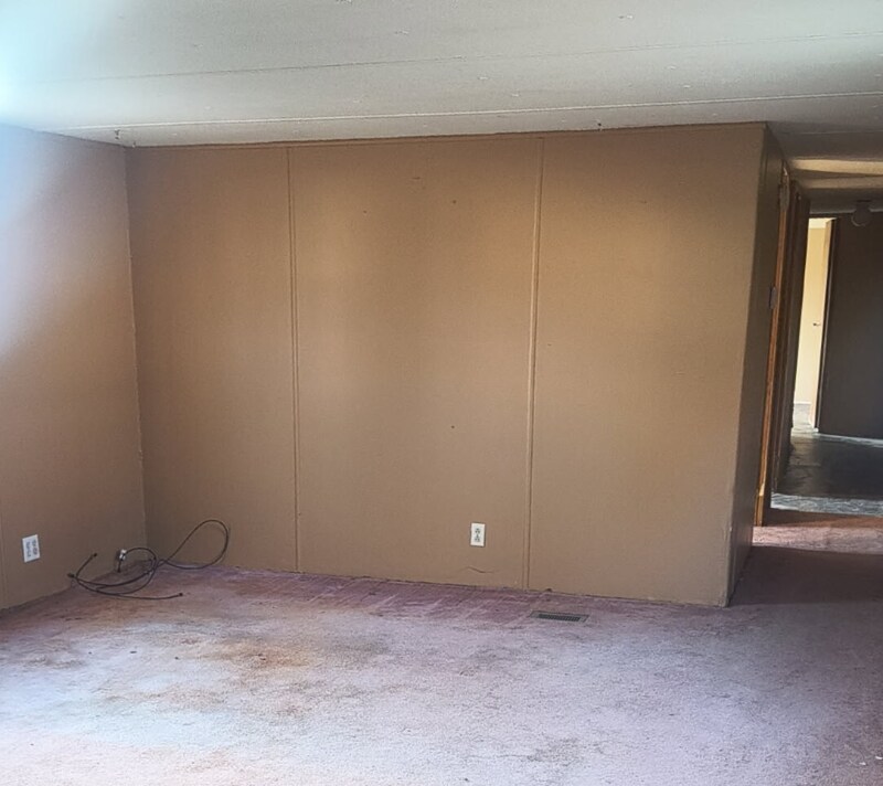 Building Photo - 615 S Bell St