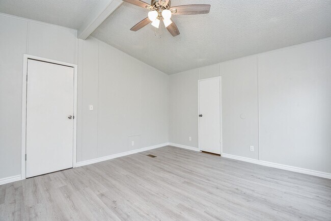 Building Photo - 12754 Roy Harris Loop