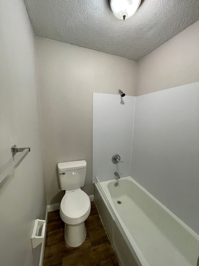 Building Photo - Warren Twp - 3 BR home