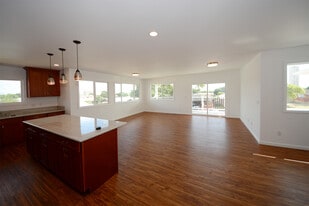 Building Photo - 1182 Palekaiko St