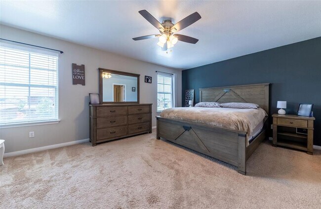 Building Photo - 290 Northern Flicker St