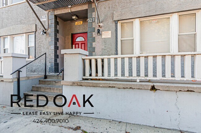 Building Photo - 527 W 15th St