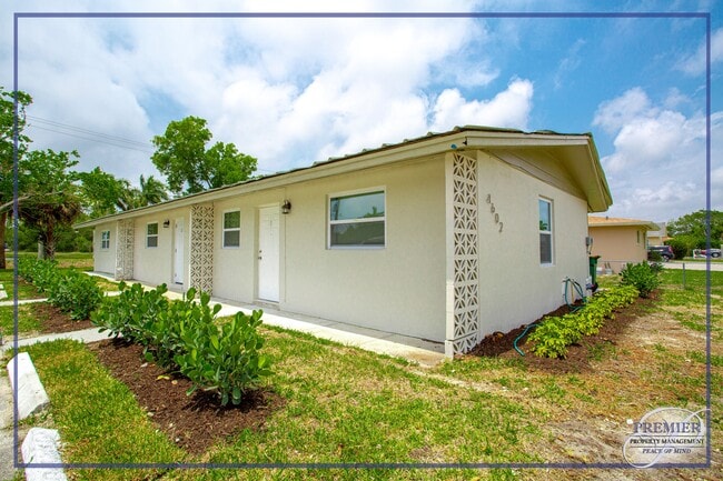 Building Photo - 4602 Gulfstream Dr
