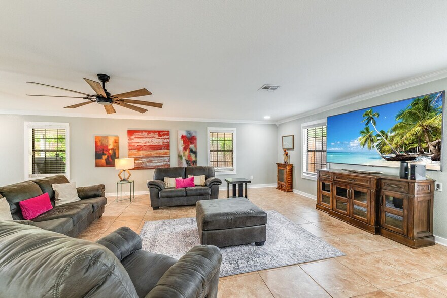 Building Photo - 2930 Water Lily Dr