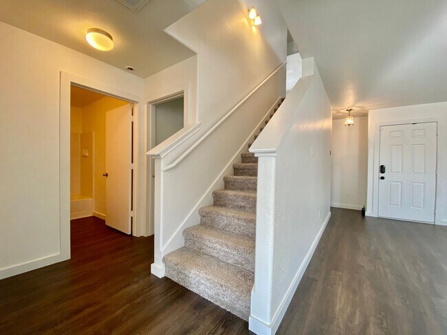 Building Photo - 6608 Ferrystone Pass