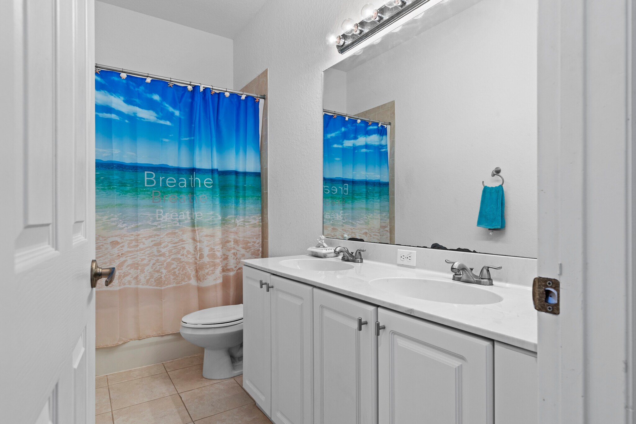 Hallway Bathroom - 9945 E Villa Cir