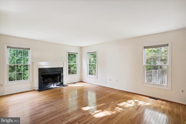 Building Photo - 18518 Gingerbread Ln