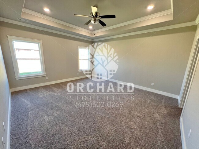 Building Photo - 1052 Morra Ave