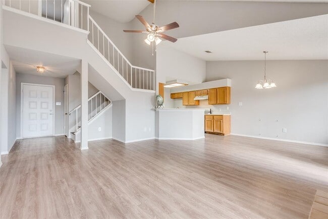 Building Photo - 1314 Mulberry Way