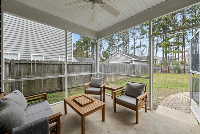 Building Photo - 230 Cameron St