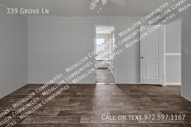 Building Photo - 339 Grove Ln