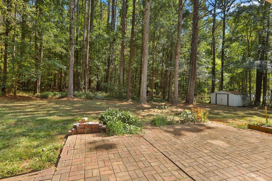 Primary Photo - 37 Seven Pines Cir